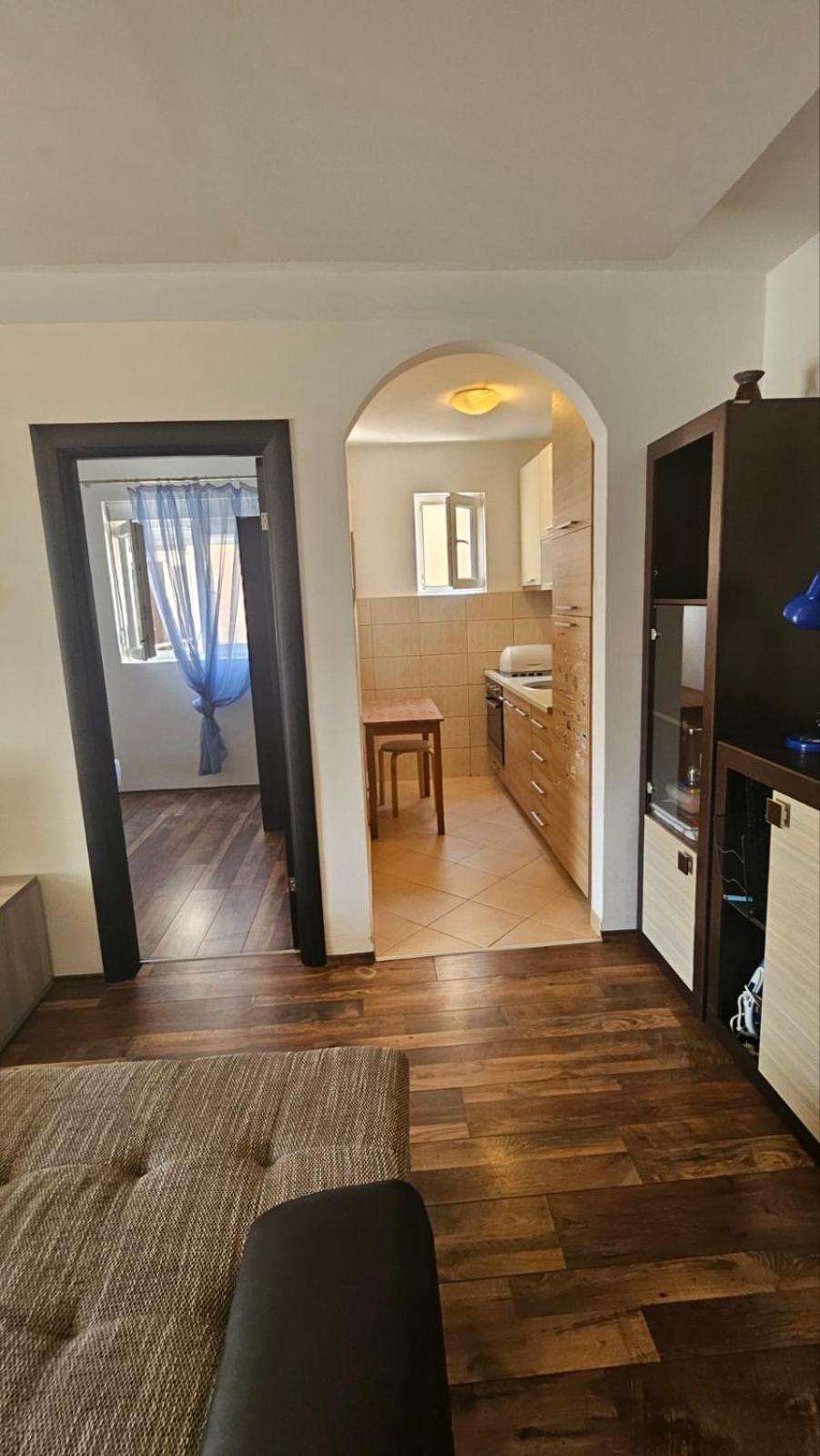 Bulevar Two Bedroom Apartment *